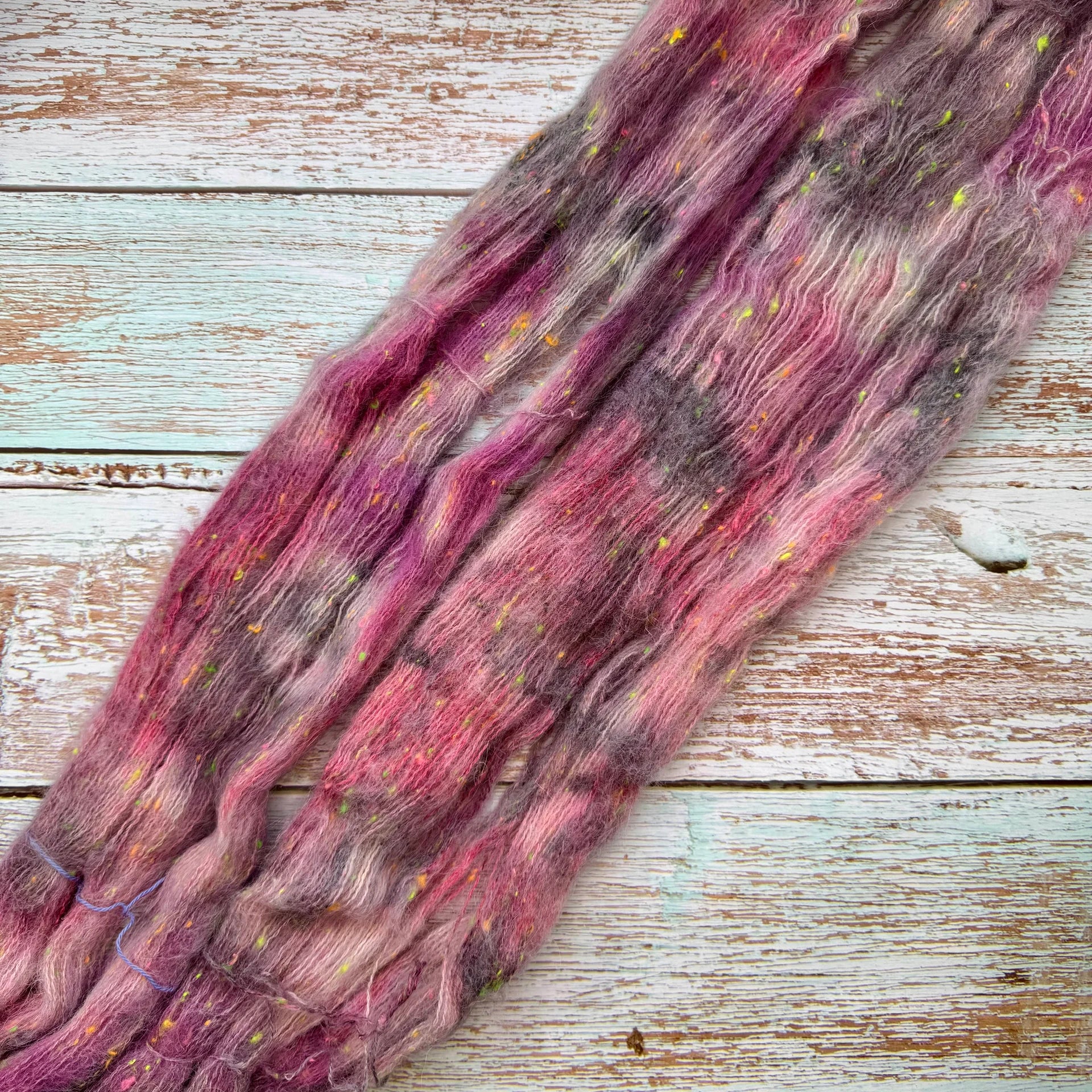 Neon Neps Fluff •Foxglove•