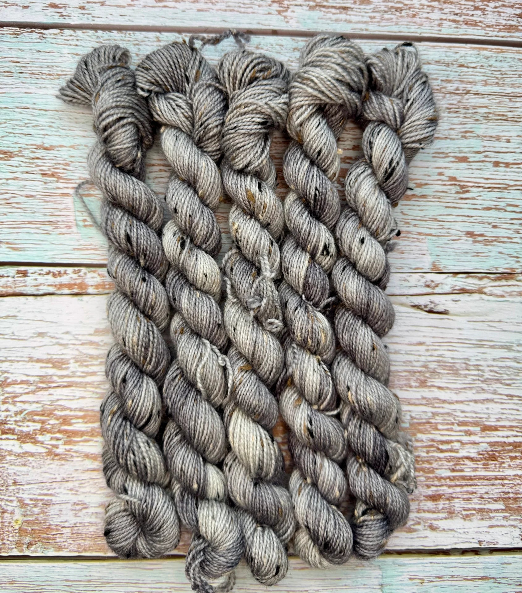 Black Neps 20g Mini •Silver-Grey•