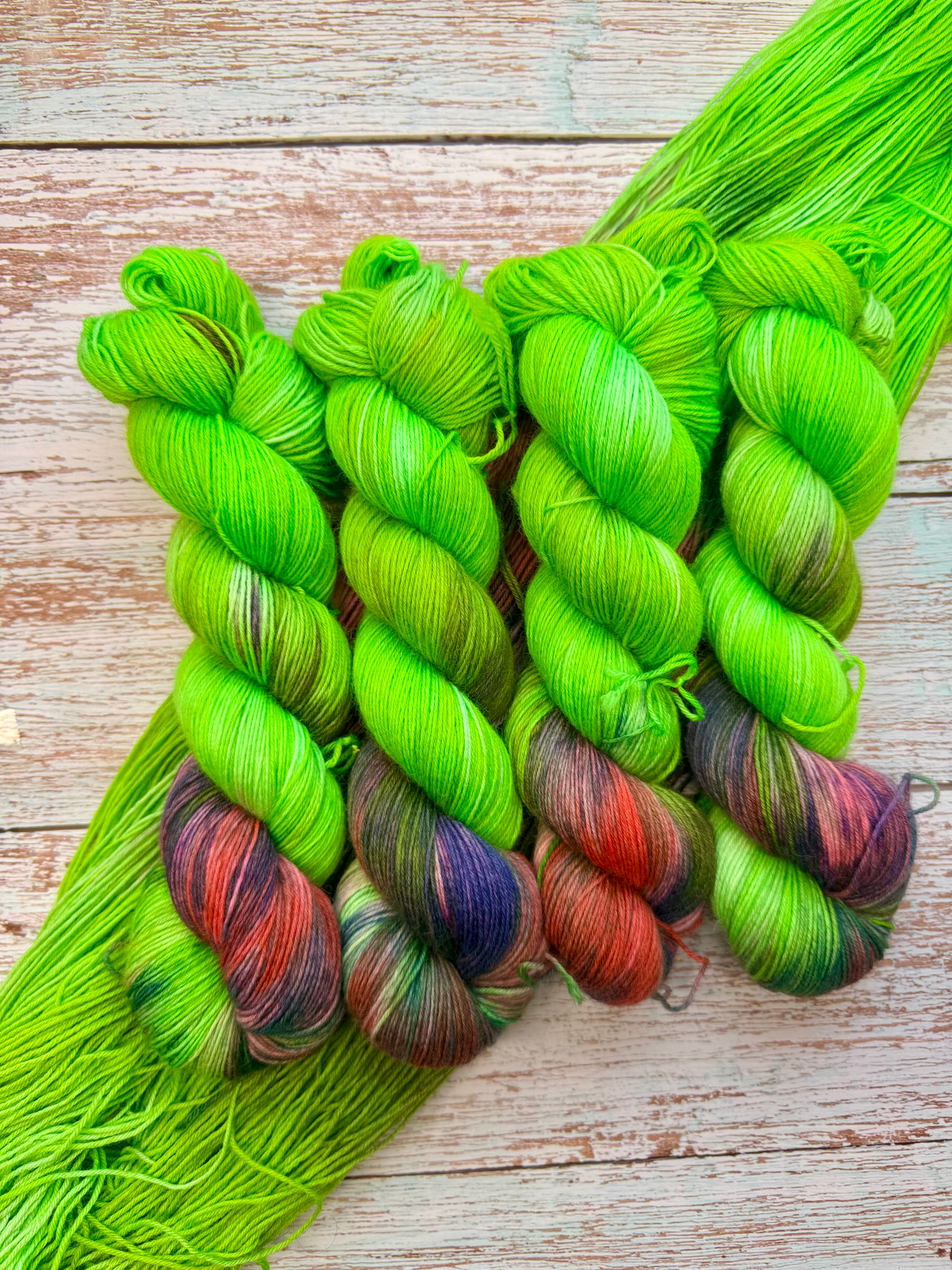Sock Yarn •Neon Setsuna•