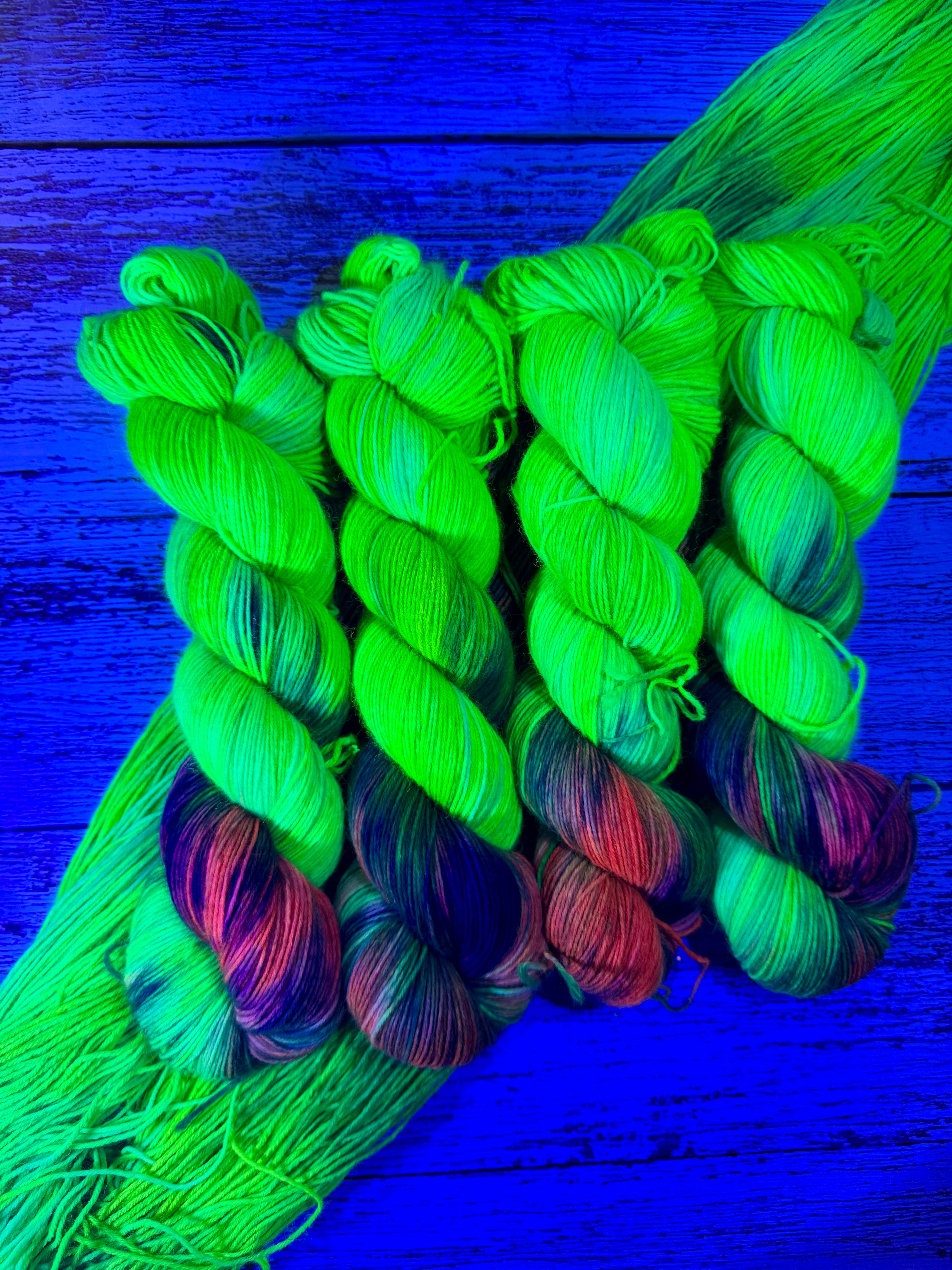 Sock Yarn •Neon Setsuna•