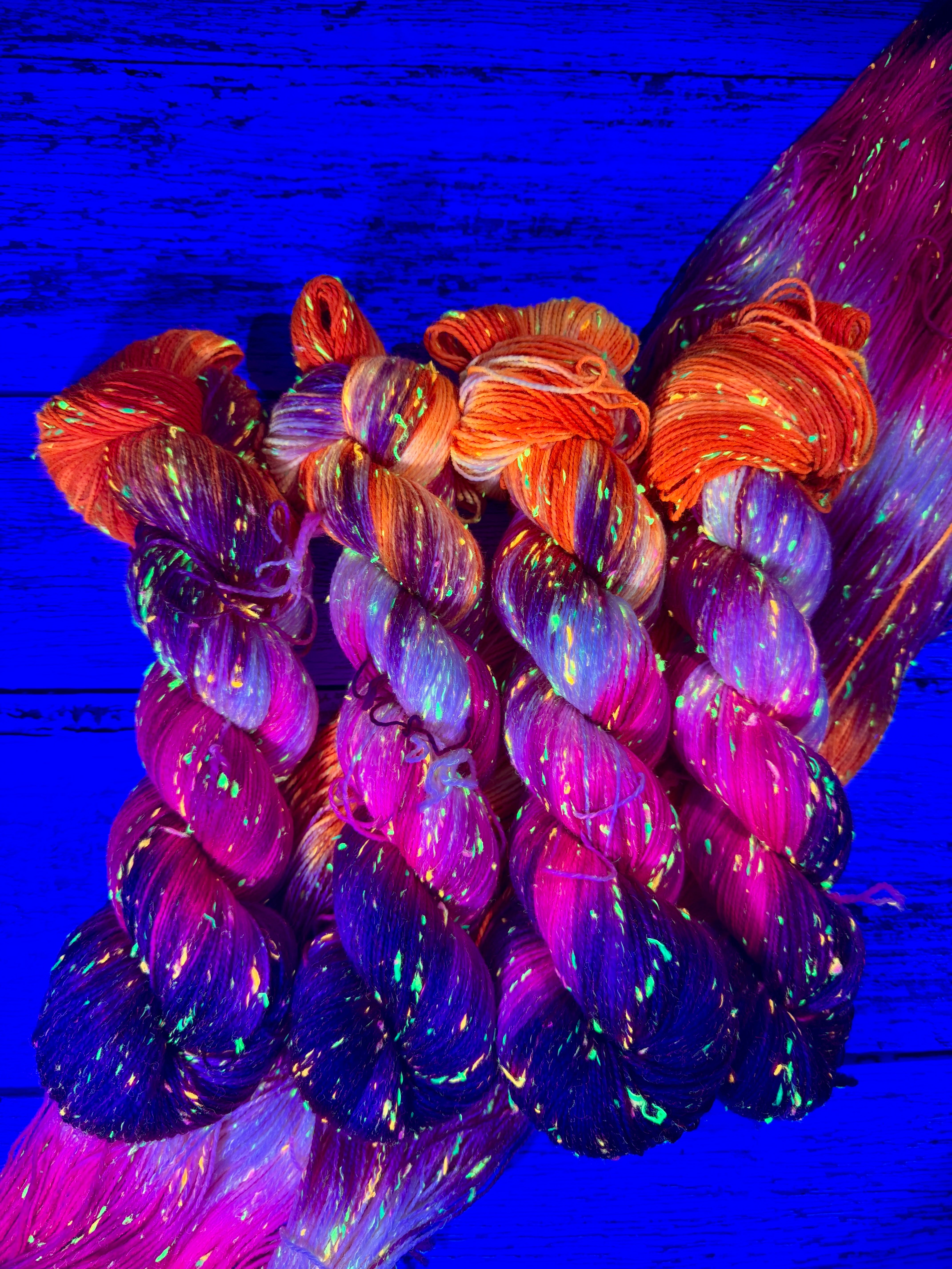 Sockenwolle Neon Neps °I love Boobies°