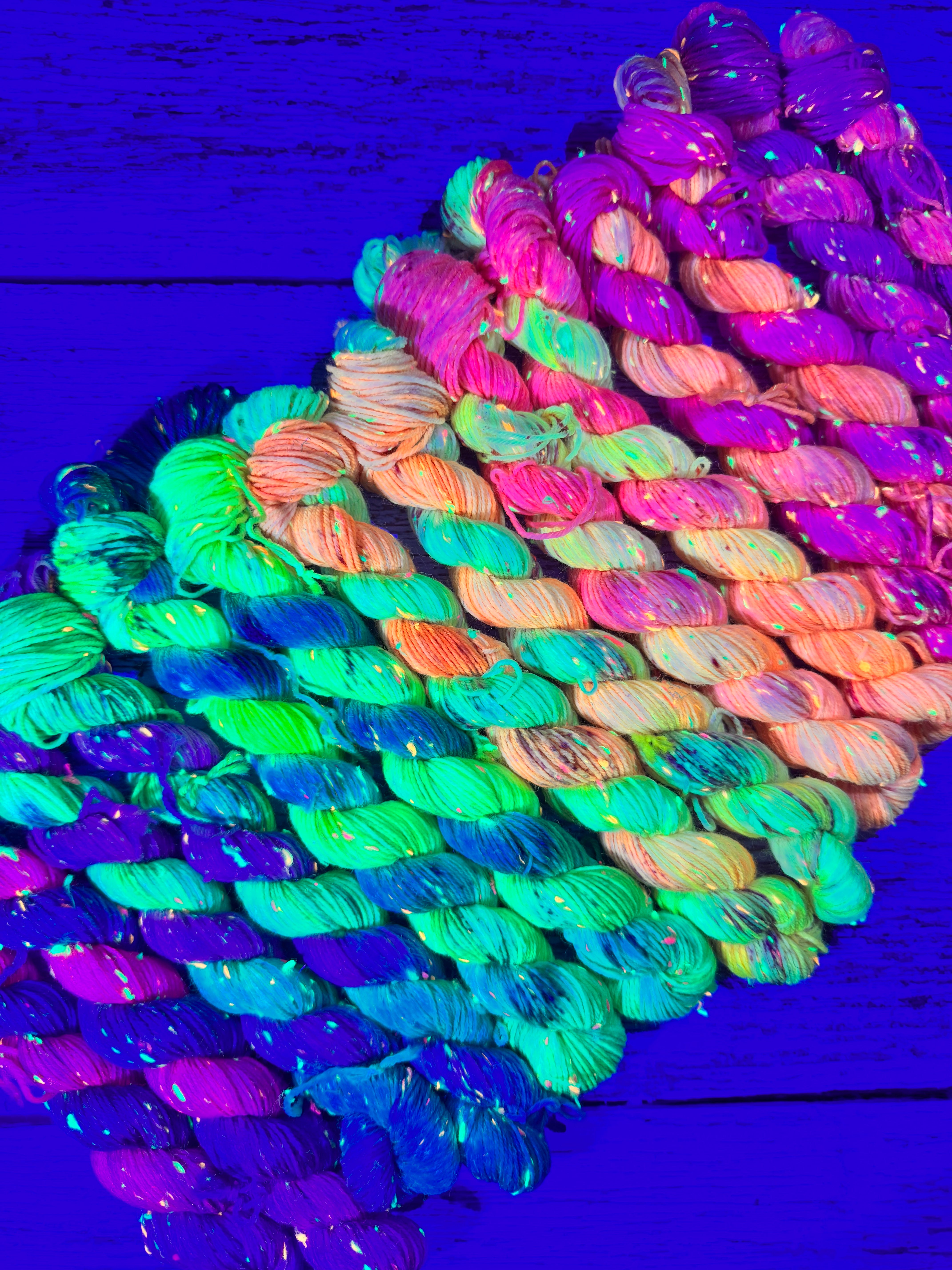 Mini Set Mermaid Sparkle & Neon Neps Sockenwolle °Rainbow Road°