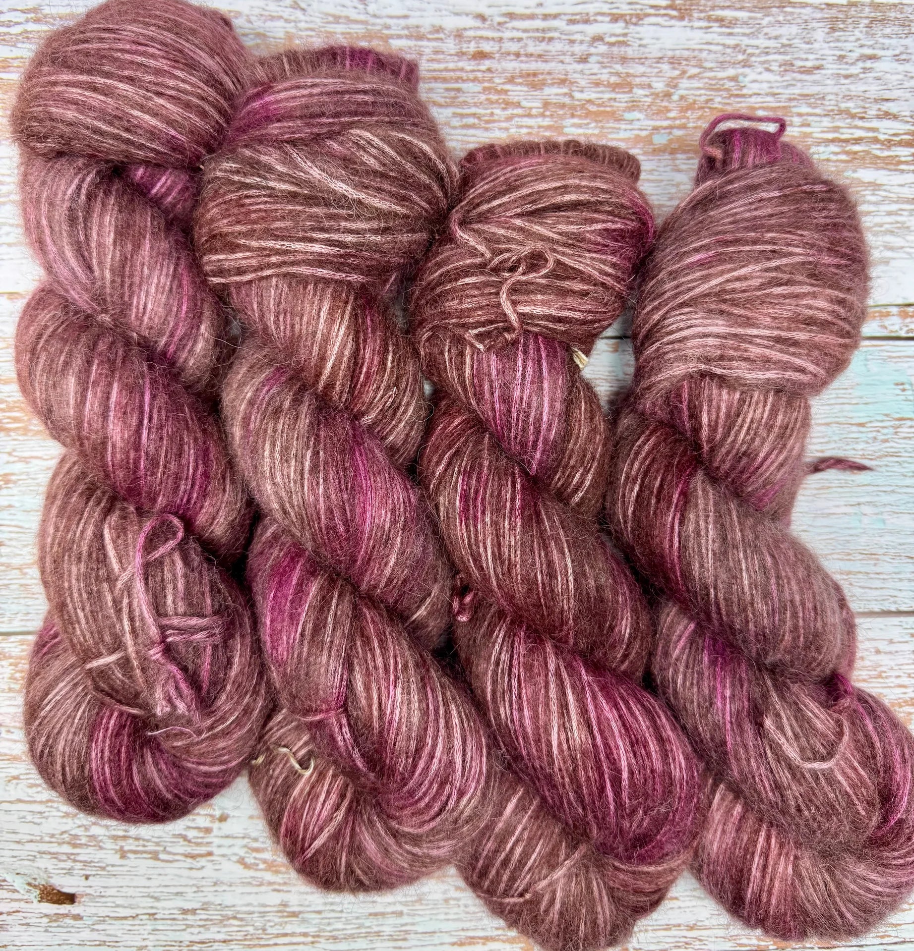 Cavea Bark •Kitten Toe Beans•